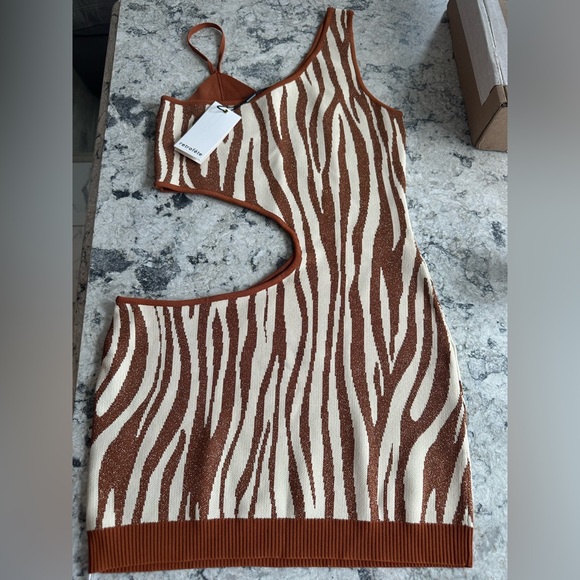 Retrofete Dress - Picture 5 of 5